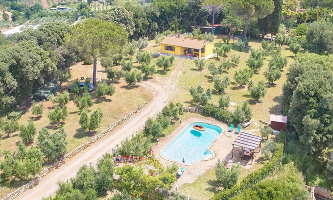 Bibbona Casa | Casa con piscina, casa típica toscana típica en lo alto de una colina adyacente al antiguo pueblo de Bibbona