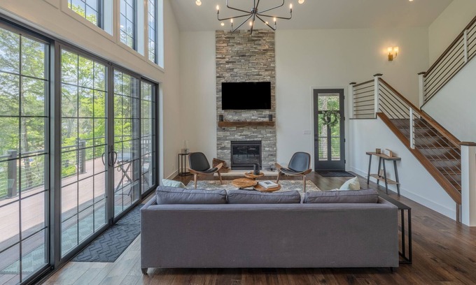 Innsbrook Casa | Tyrol Haus by Innsbrook Vacations!