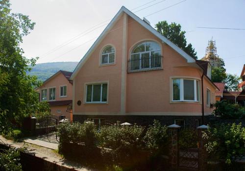 Polyana Casa | U Eli
