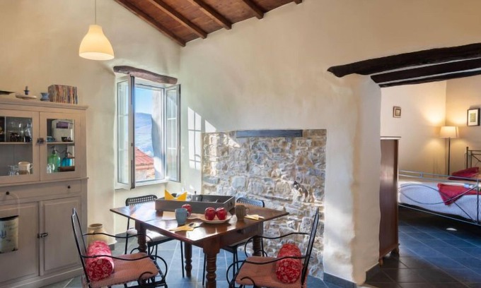 Chiusanico Casa | U Furnu by Interhome