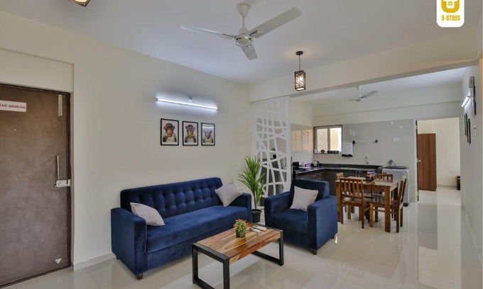 Anjuna Apartamento | U-stays - 2 bhk, Pool view flat with WIFI in Anjuna