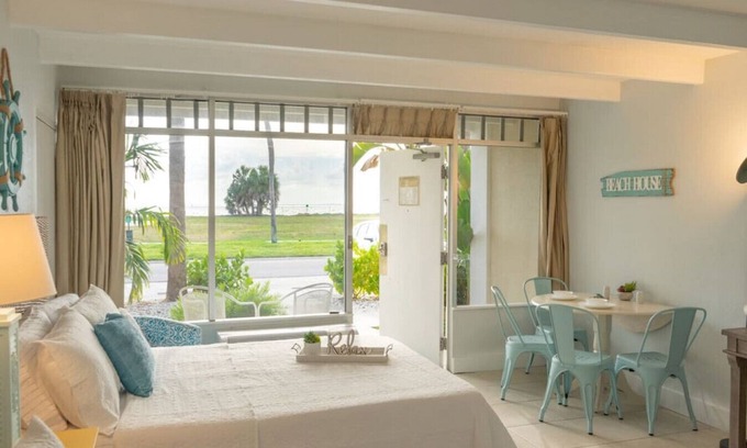 Ruskin Condominio | U104 Oceanview/Sunset View/Floor Unit/Steps from Pool Beach!