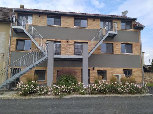 Racice Apartamento | Ubytování na statku Račice