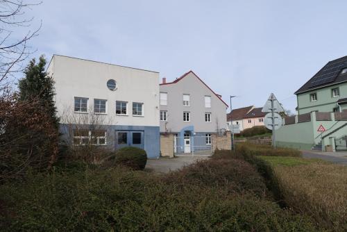 Hostka Apartamento | Ubytování Pod věží Hoštka u Roudnice nad Labem