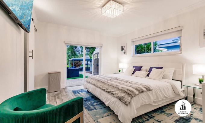 Ojus Casa | Uhost AI | 5BR Escape | Pool, Hot Tub & Family Fun
