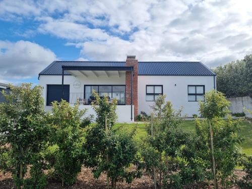 Pearly Beach Casa | Uitwaaien Beach Cottage
