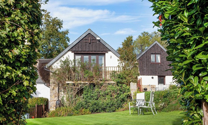 Sticklepath Cabaña | UK45543-The Threshing Barn