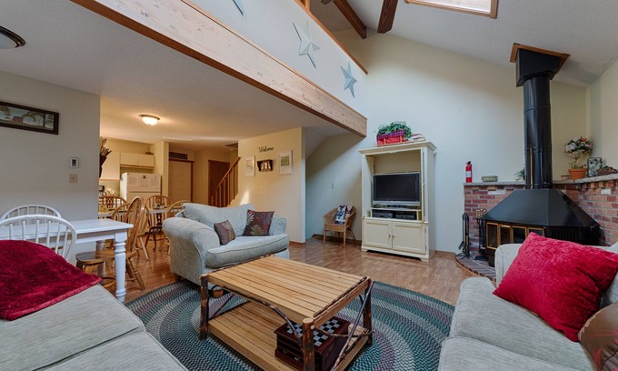 Village at Camelback Casa | Ultimate 4 Season Family Getaway en Camelback Mntn - Opciones de sueño para 14 - WiFi