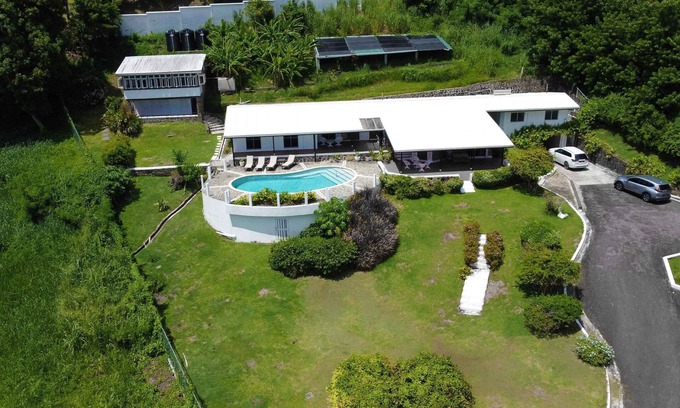 Vigie Villa | MARVIN VILLA- Una hermosa villa en el noroeste con fabulosas vistas al mar.