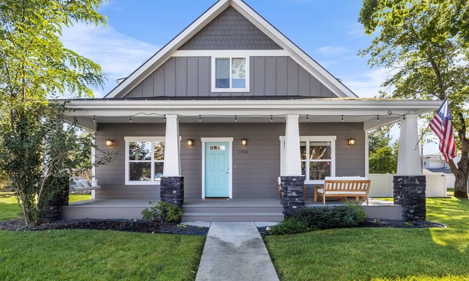Coeur d'Alene Casa | Ultimate Coeur d'Alene Retreat – Hot Tub, Arcade Fun & Year-Round Adventure!
