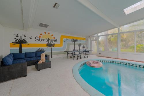 Kissimmee Casa | Ultimate Escape! Indoor Pool, Game Room, Movie Room, and more!