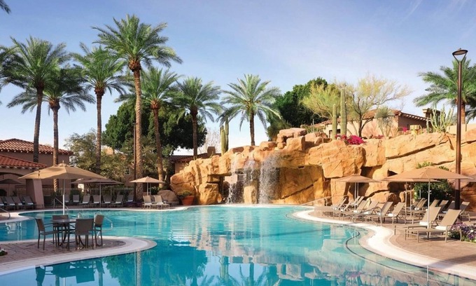 North Scottsdale Complejo | Ultimate Family Getaway at Sheraton Desert Oasis Villas-2 Bd lockoff