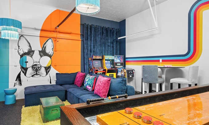 Branson West Casa | ULTIMATE Family Reunion! 5min to SDC ▪ Game Room ▪ Golf ▪ 3 Pools ▪ Pool Table