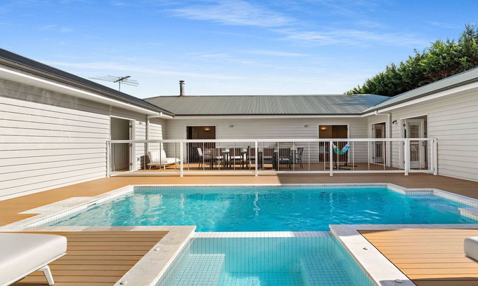 Portsea Casa | Ultimate family retreat, on the Portsea / Sorrento border, (sleeps 15/16)