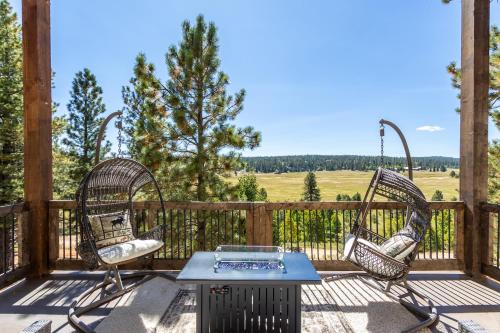 Duck Creek Village Casa | Ultimate Mtn Retreat - Game room-Fire Pits-Views-Bunk Room