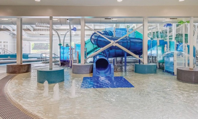 Sea Scape Complejo | Ultimate Outer Banks Getaway! 3 Great Units, Kitchen, Waterpark, Pool, Hiking
