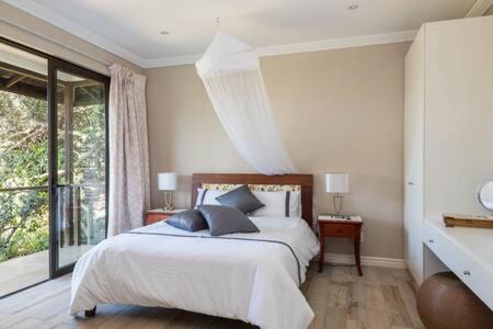 Blythedale Casa | Ultimate Privacy - 46 Sovereign Sands