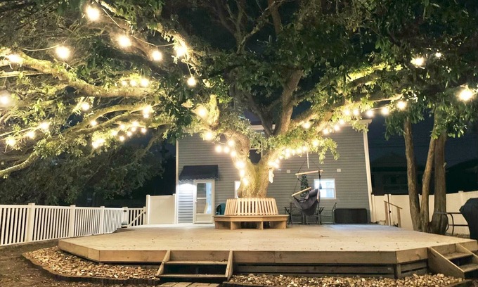 Cherry Grove Beach Casa | Ultimate Vacation Beach House! 1 block to ocean, fenced-in yard, pet-friendly!