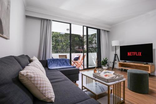 Ultimo Apartamento | Ultimo NSW - 2 Bedroom Apartment with Balcony