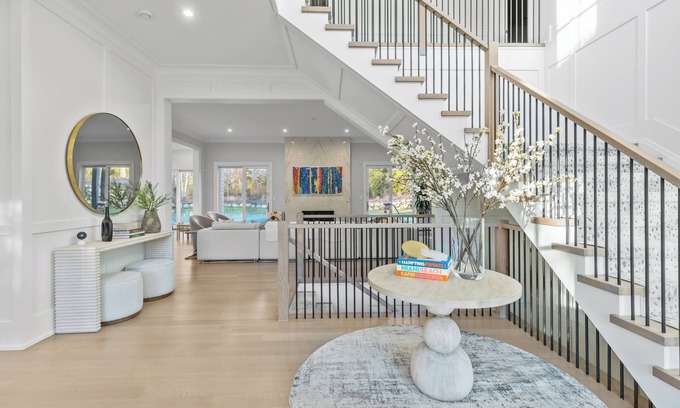 Bridgehampton Casa | Ultra Modern Bridgehampton Gem, Perfect Location, 6 Beds, Heated Pool, Hot Tub