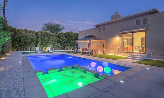 B-Bar-H Ranch Casa | Ultra-modern desert home w/private pool & spa.12 mins to downtown Palm Springs!