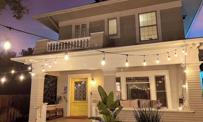 North Central Casa | Ultra Private Historic Home near Rose Bowl Old town Pasadena