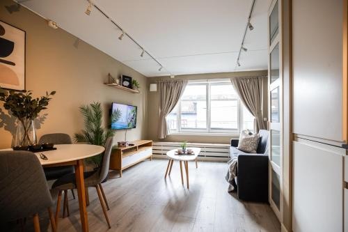 Gronland Apartamento | Ultracentral duplex with private rooftop terrace