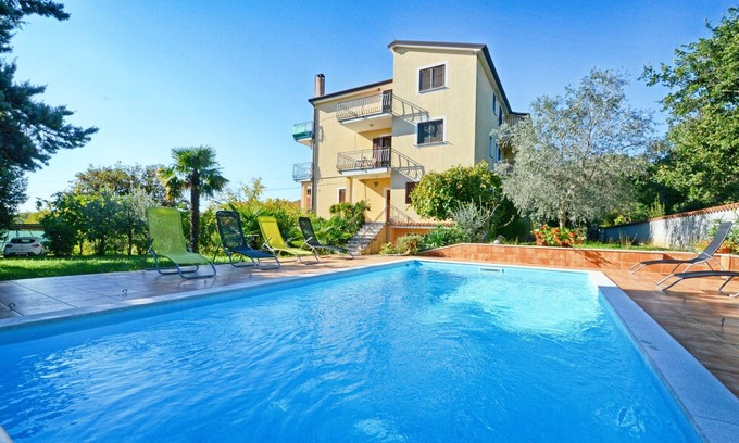 Valica Apartamento | Apartamento para parejas Umag Valica, cerca de la playa, con piscina, barbacoa