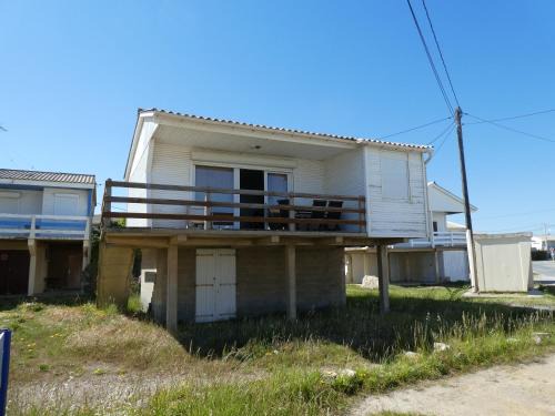 Gruissan Plage Casa | UN CHALET EN BOIS A LA PLAGE