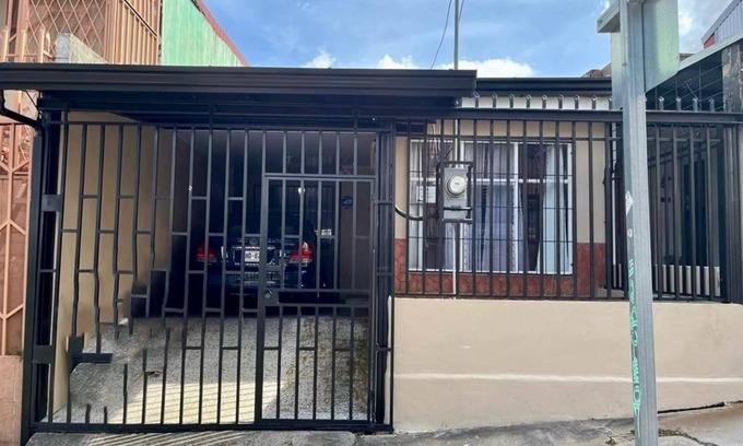 Hatillo Casa | Una Casa de 3 cuartos y 2 baños centralmente ubicado a San Jose.