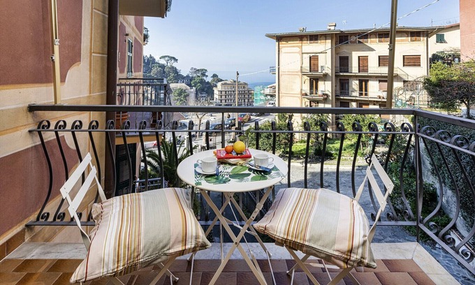 Camogli Apartamento | Una Palma a Camogli by Wonderful Italy