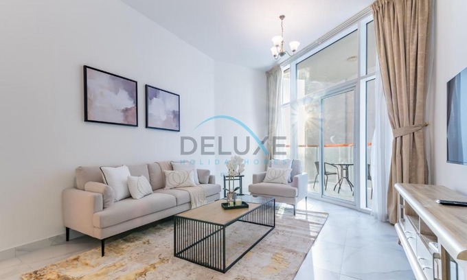 Madinat Zayed Apartamento | Unbeatable Deal Lovely 2BR with Partial Canal Views by Deluxe Holiday Homes