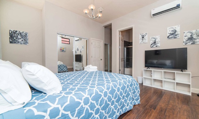 Allegheny-West Apartamento | Unbeatable Location - Walkable Entertainment