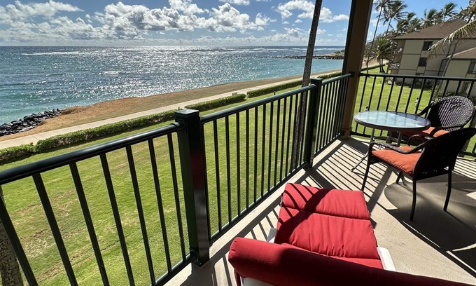 Kapaa Condominio | Unbeatable Ocean Front Condo | Pono Kai Resort | PK-C302