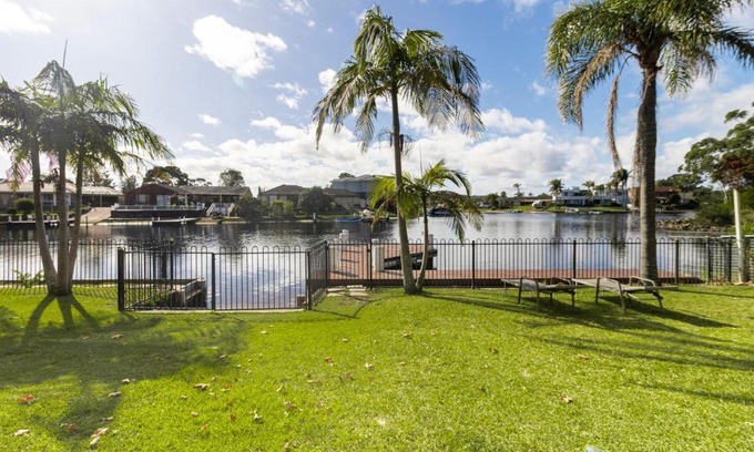 Sussex Inlet Casa | Unbeatable Waterfront Location