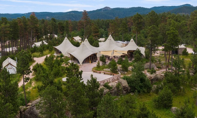 Keystone Cabina | Under Canvas Mount Rushmore