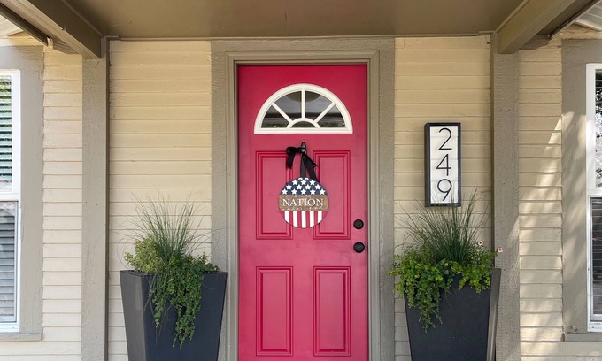 Pilot Rock Casa | Under the Bluff Bungalow