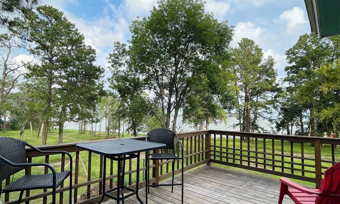 Onalaska Casa | Under the Pines on Lake Livingston- BEAUTIFUL WATER VIEW!