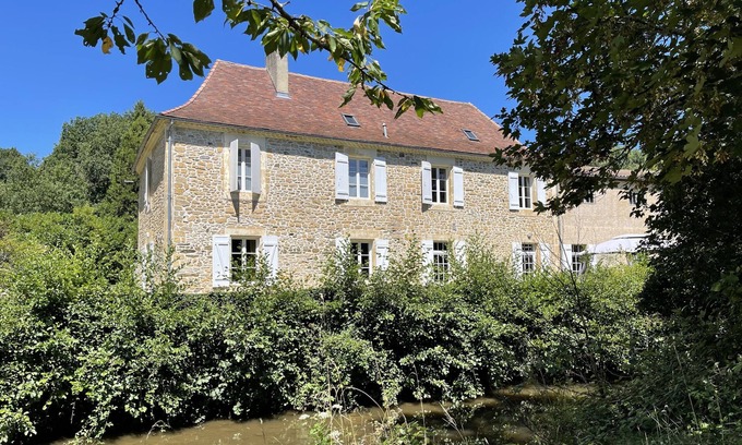 Saint-Medard-d'Excideuil Casa | Une charmante maison de campagne / cottage à côté de la rivière (12 personnes)