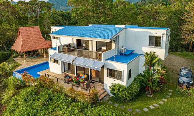 Uvita Villa | Casa Unicornio Azul