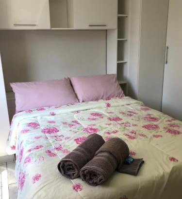 Vila Yolanda Apartamento | Unidade independente e confortável, em sobrado residencial no coração de Foz! TÉRREO e piscina compartilhada