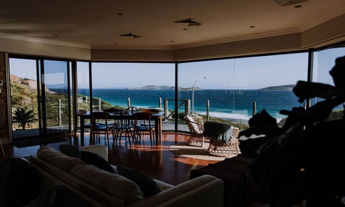 West Beach Casa | Uninterrupted ocean views on West Beach!
