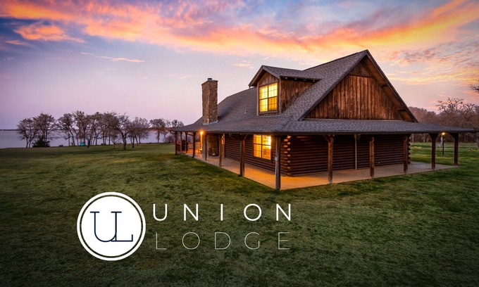 Streetman Cabina | Union Lodge | 10 Acres | Waterfront | Recreation