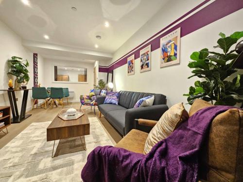 Leeds Apartamento | Unique 2-Bed, 2-Bath Apartment with Private Terrace, Near Leeds Bus Station & City Centre