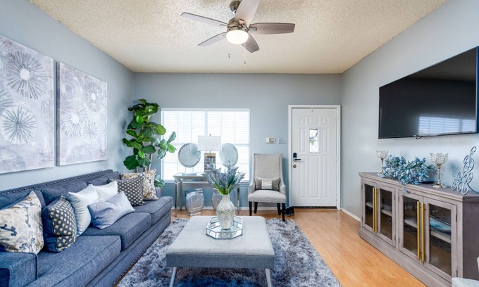 Blossoms Park Casa | Unique 3-story relaxation