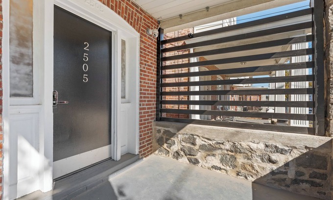 Wilmington Casa | Unique 5-bedroom private house in Wilmington perfect for long term stays