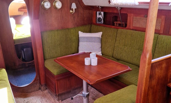 Ronne Alquiler De Eote | Unique and cozy boat accommodation in Nørrekaas Marina, Rønne