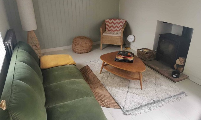 New Romney Cabaña | Unique and lovely furnished cottage