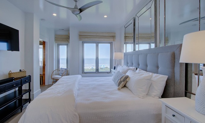 Kiawah Island Condominio | Unique and sophisticated 2 bed/2 bath oceanfront condo