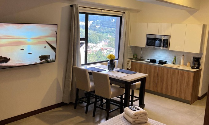 Zona 13 Apartamento | Unique Apartment, Book NOW!